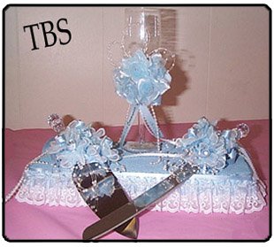cake and knife set