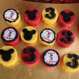 MICKEY MOUSE CAKE PUSH POPS