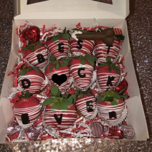 Valentine's Day - 1 Dozen Custom Strawberry Box
