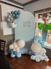1st Lap Balloon Arch