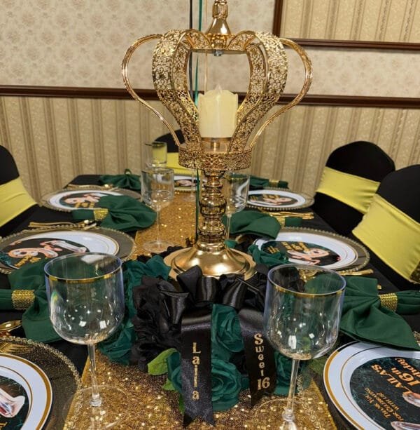 Crown Centerpiece with Custom Silk Flower Arrangement – Rental